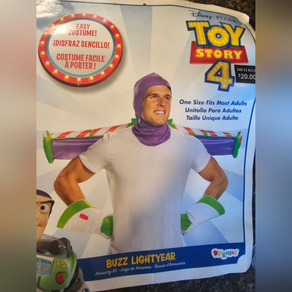 Adult Buzz Lightuear Costume